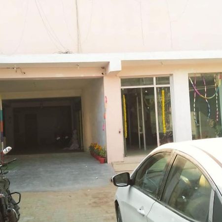 The Magnum Bed and Breakfast Nuova Delhi Esterno foto
