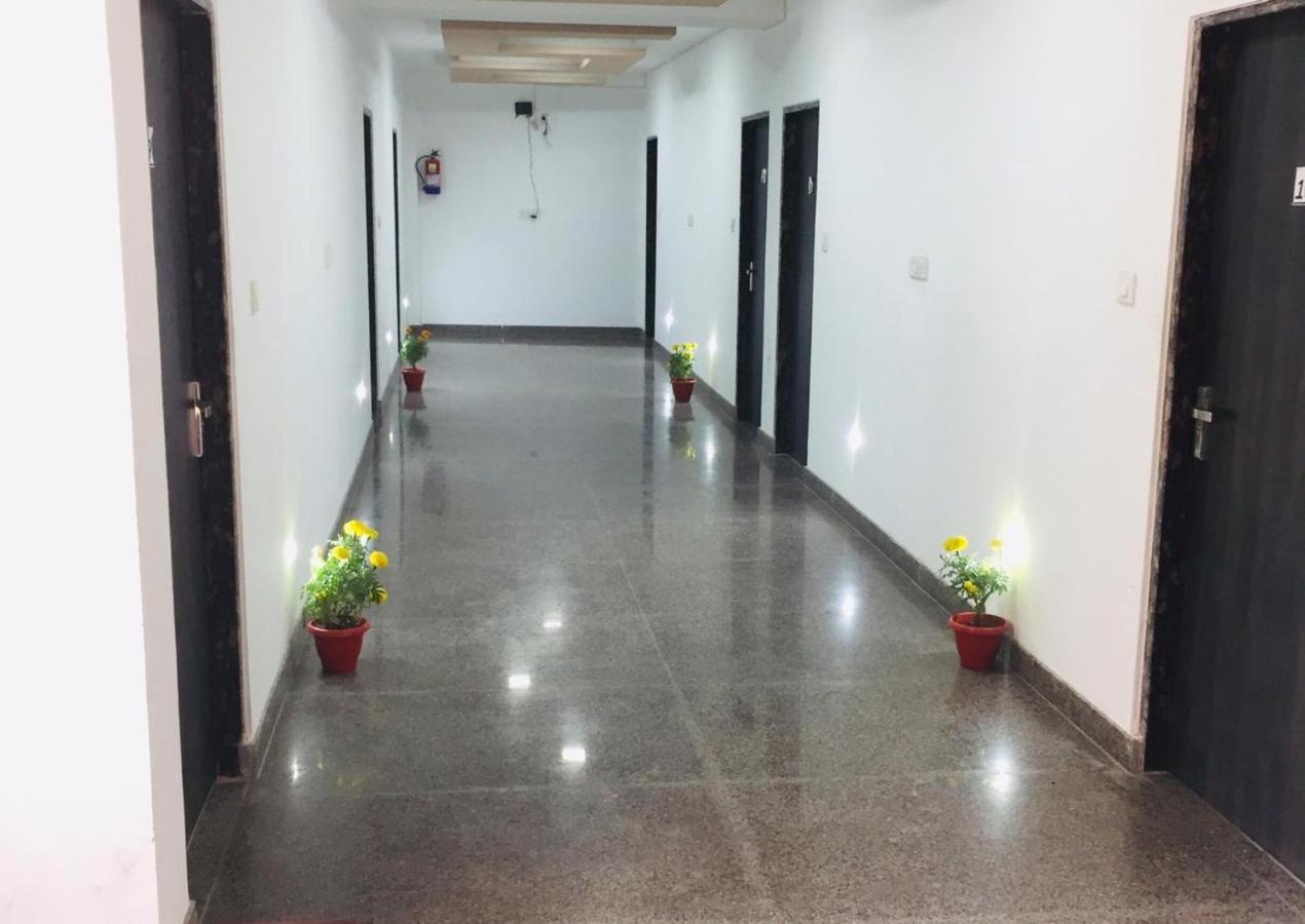 The Magnum Bed and Breakfast Nuova Delhi Esterno foto