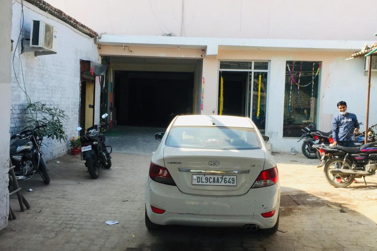 The Magnum Bed and Breakfast Nuova Delhi Esterno foto