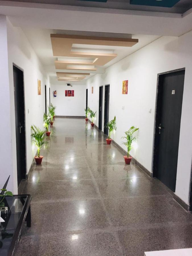 The Magnum Bed and Breakfast Nuova Delhi Esterno foto